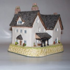 BenBow's Farmhouse $88.00 SALE $49.00